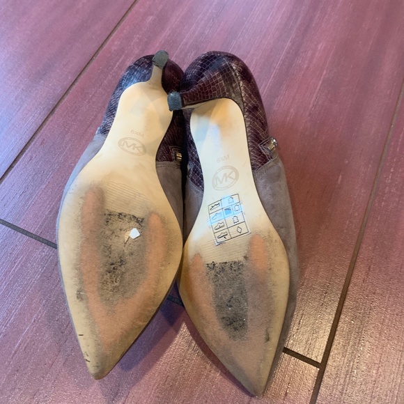 MICHAEL Michael Kors Clara ankle bootie - Picture 7 of 7